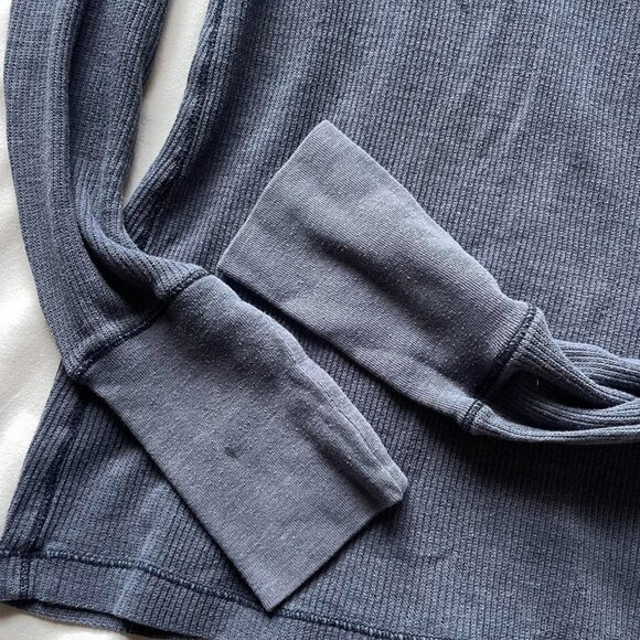 Y2K American Eagle Outfitters Long Sleeve Top - Picture 2 of 7